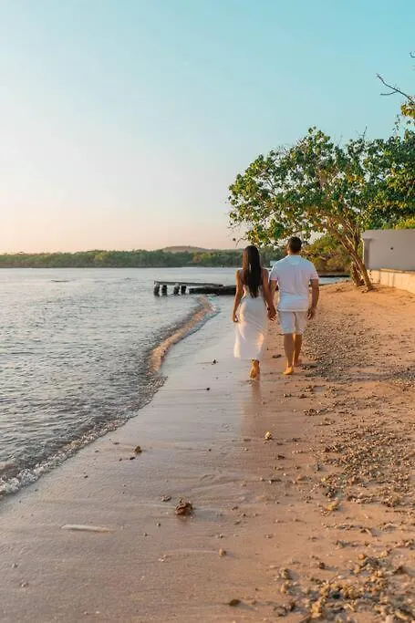 Tierra Bomba Isla Berakhah Villa Cartagena 0*,  Colombia