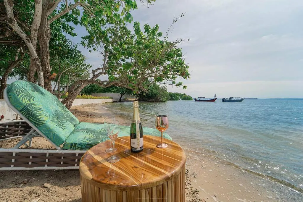 Tierra Bomba Isla Berakhah Villa Cartagena
